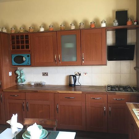 Meadowbank Apartments Единбург Екстериор снимка